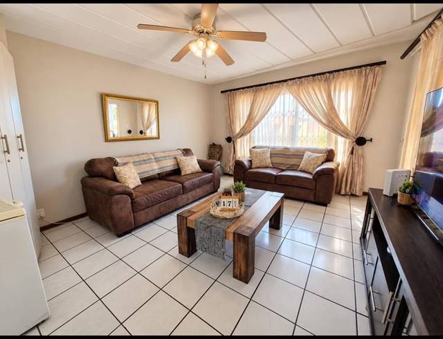 2 BEDROOM APARTMENT FOR SALE IN RANDHART